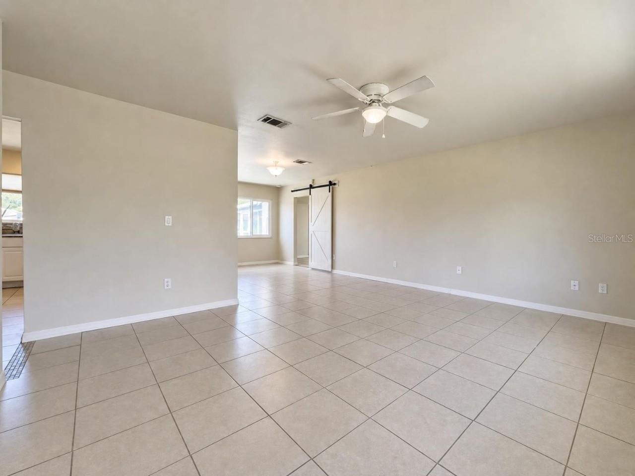 2755 GREENDALE RD — photo 29