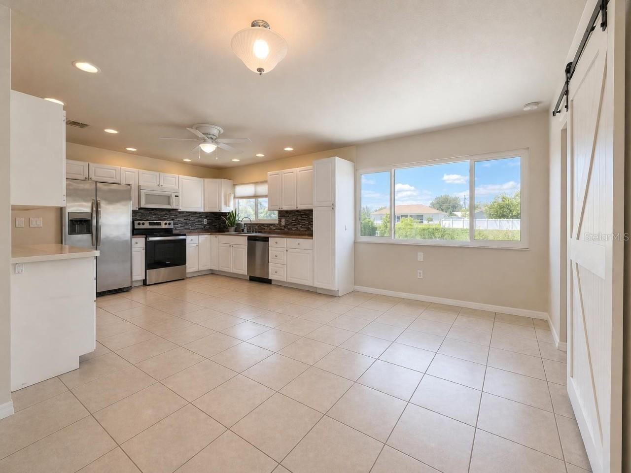 2755 GREENDALE RD — photo 31