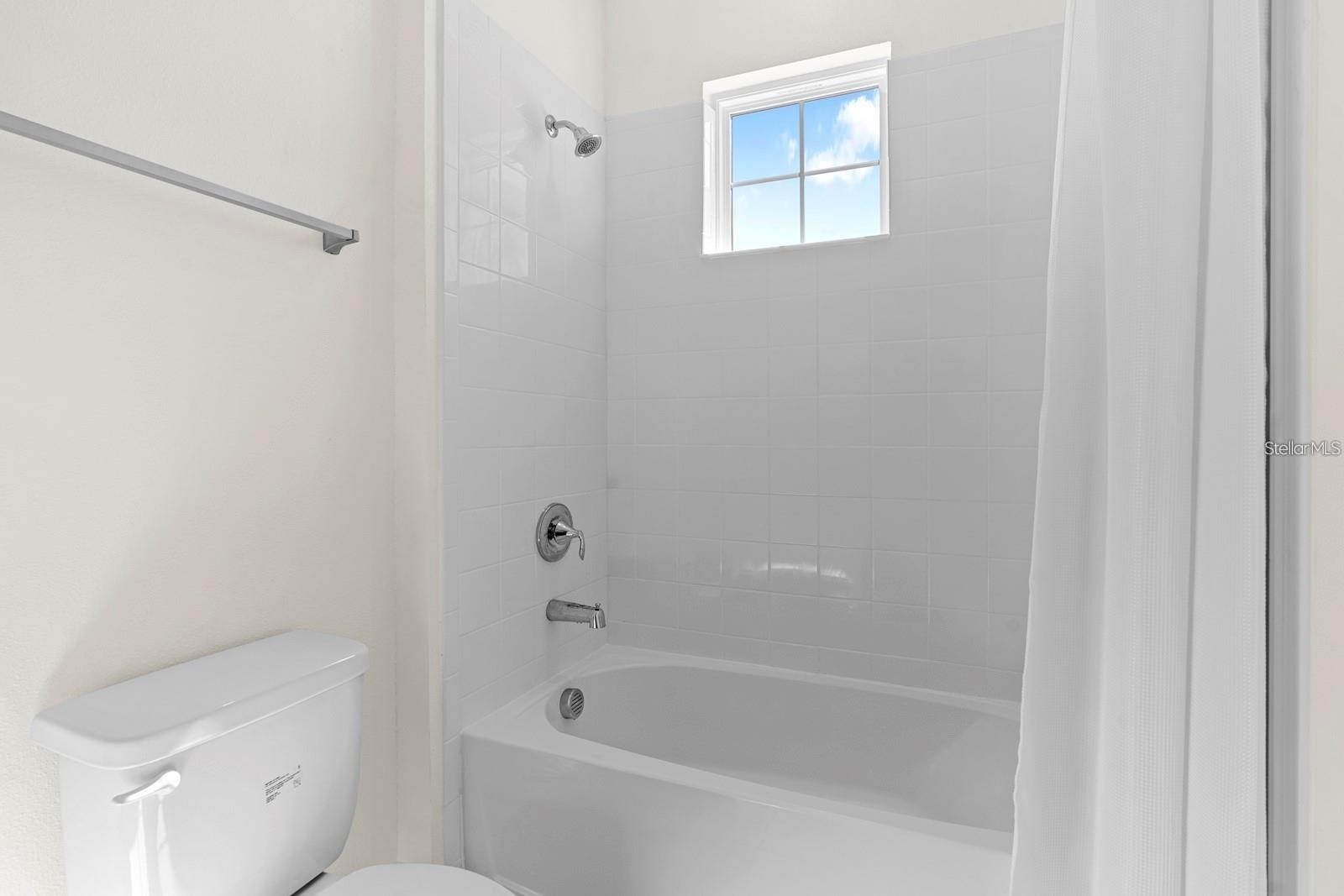 933 SIGNET DR — photo 25
