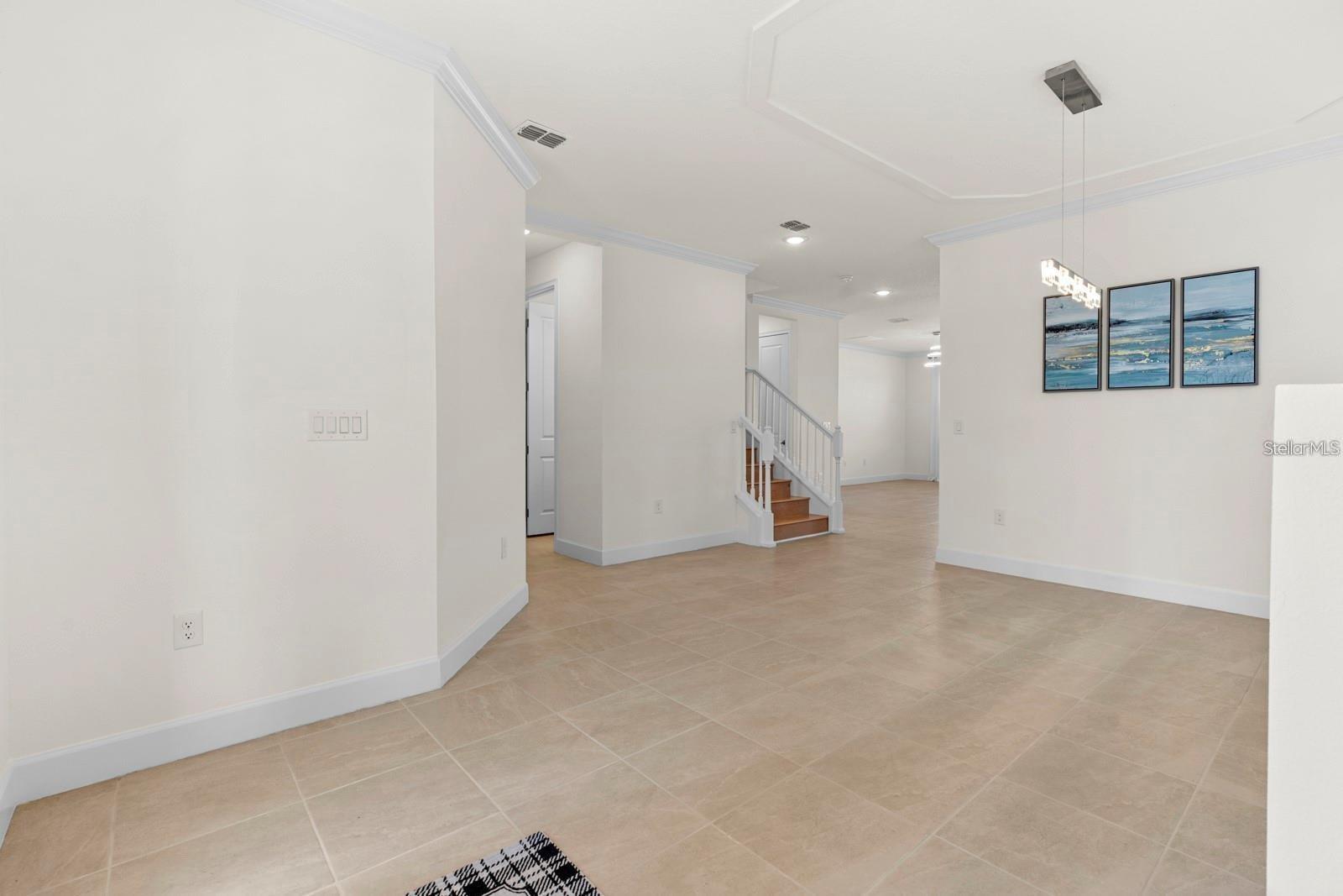 933 SIGNET DR — photo 13