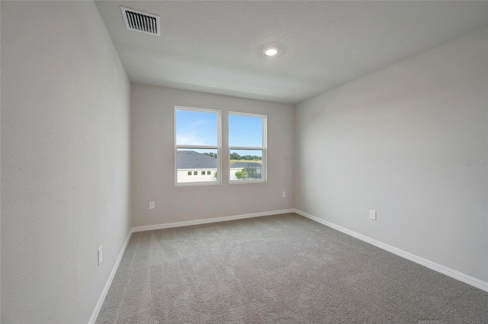 439 SPRING HARVEST DR — photo 19