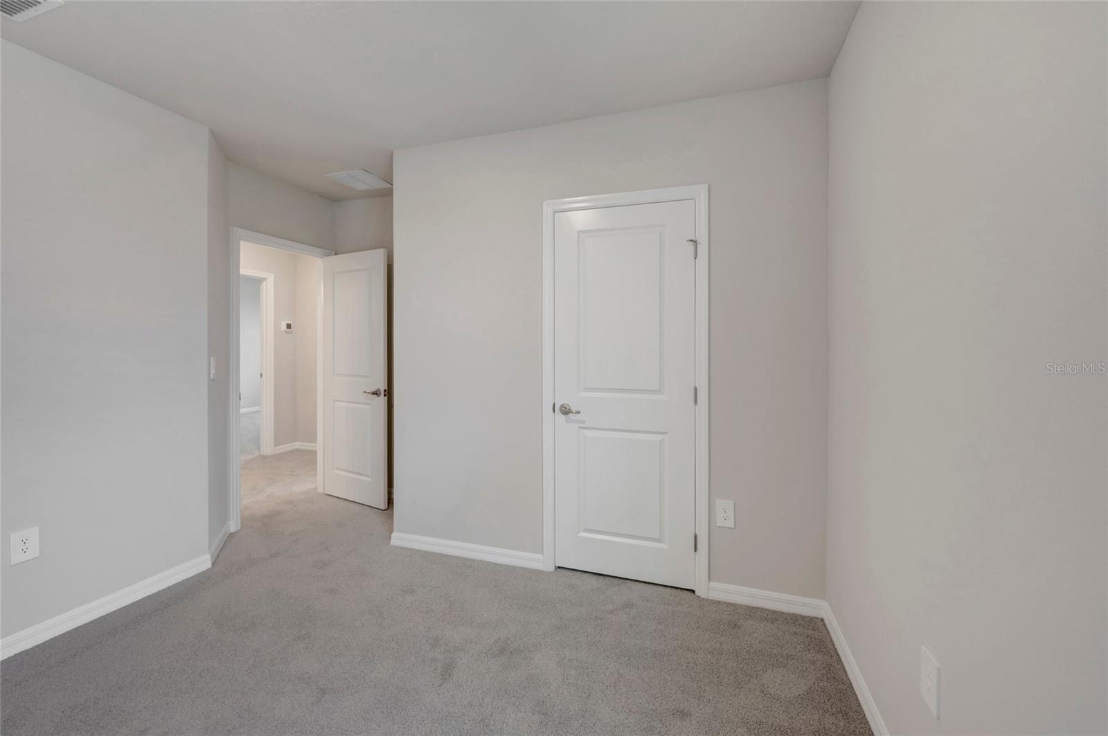 439 SPRING HARVEST DR — photo 24