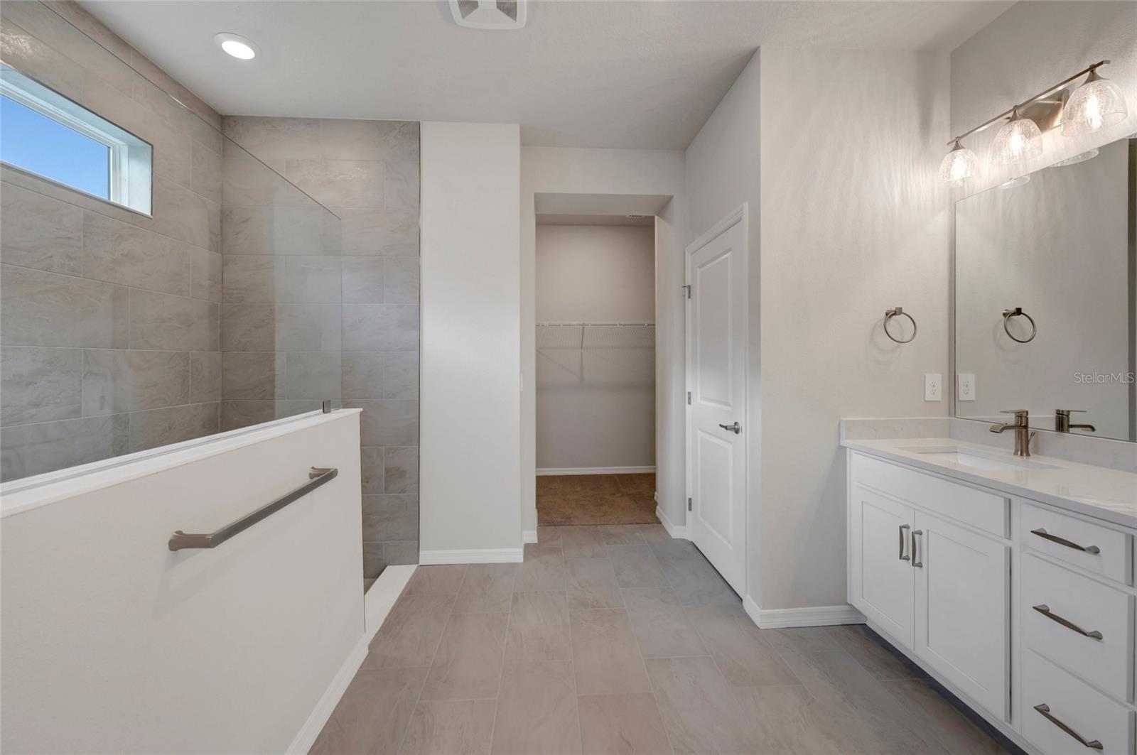 439 SPRING HARVEST DR — photo 16