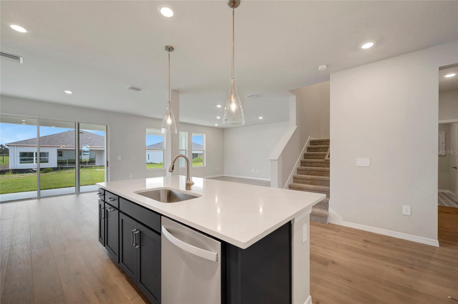 439 SPRING HARVEST DR — photo 5