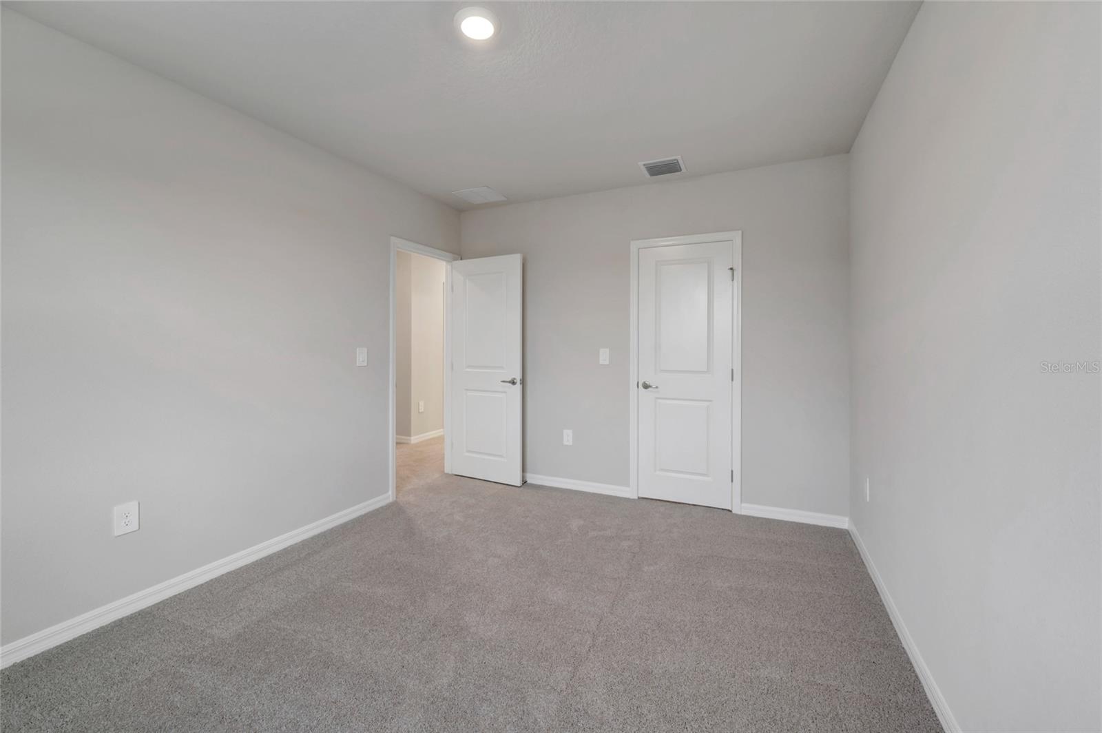 439 SPRING HARVEST DR — photo 26