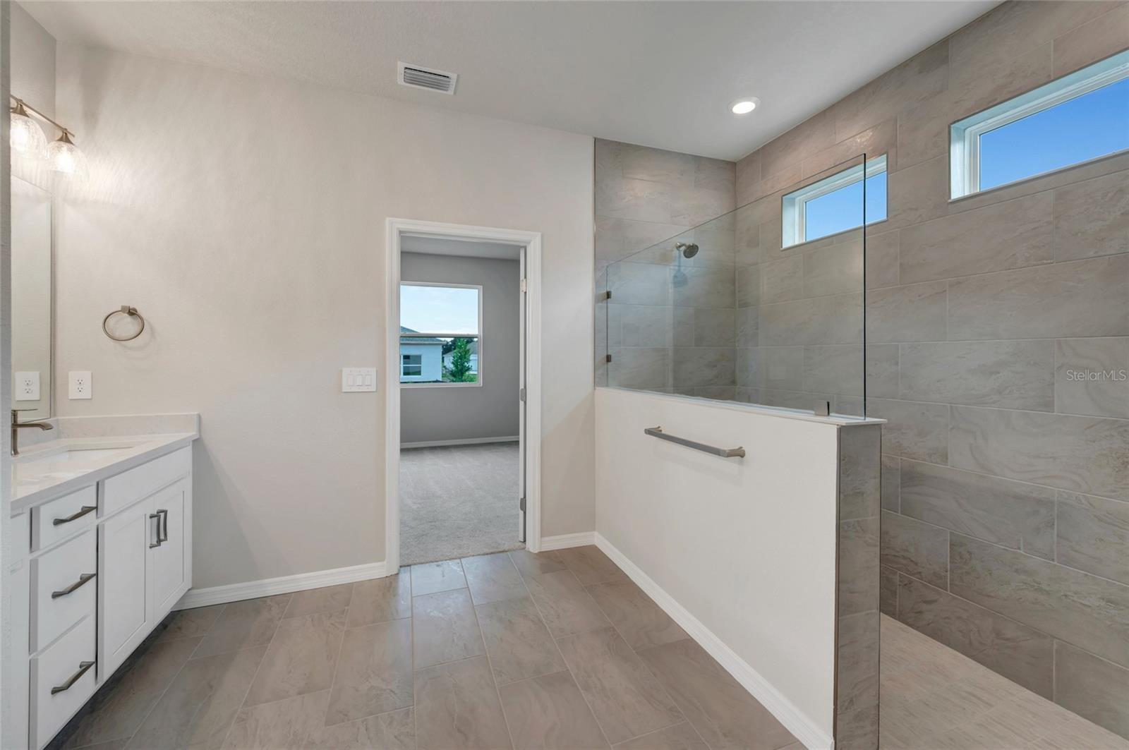 439 SPRING HARVEST DR — photo 18