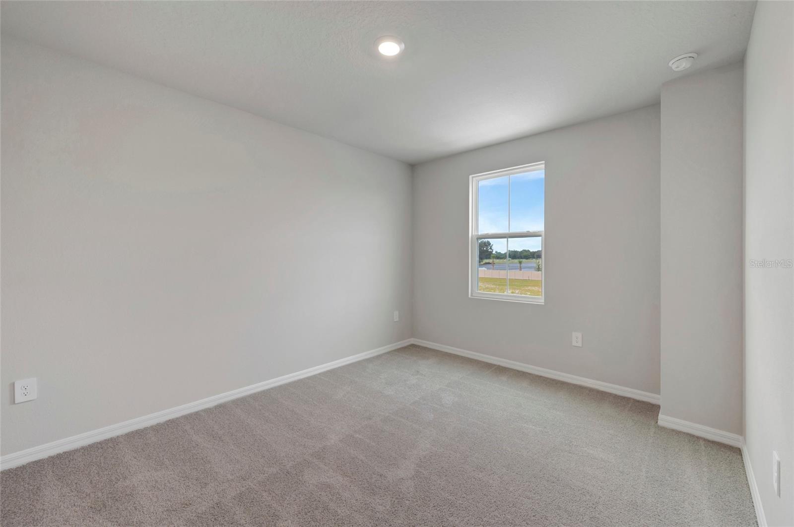 439 SPRING HARVEST DR — photo 23