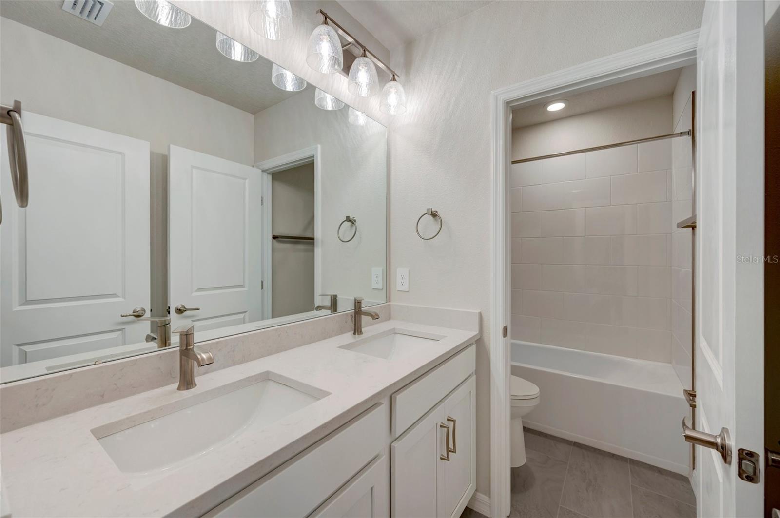 439 SPRING HARVEST DR — photo 27