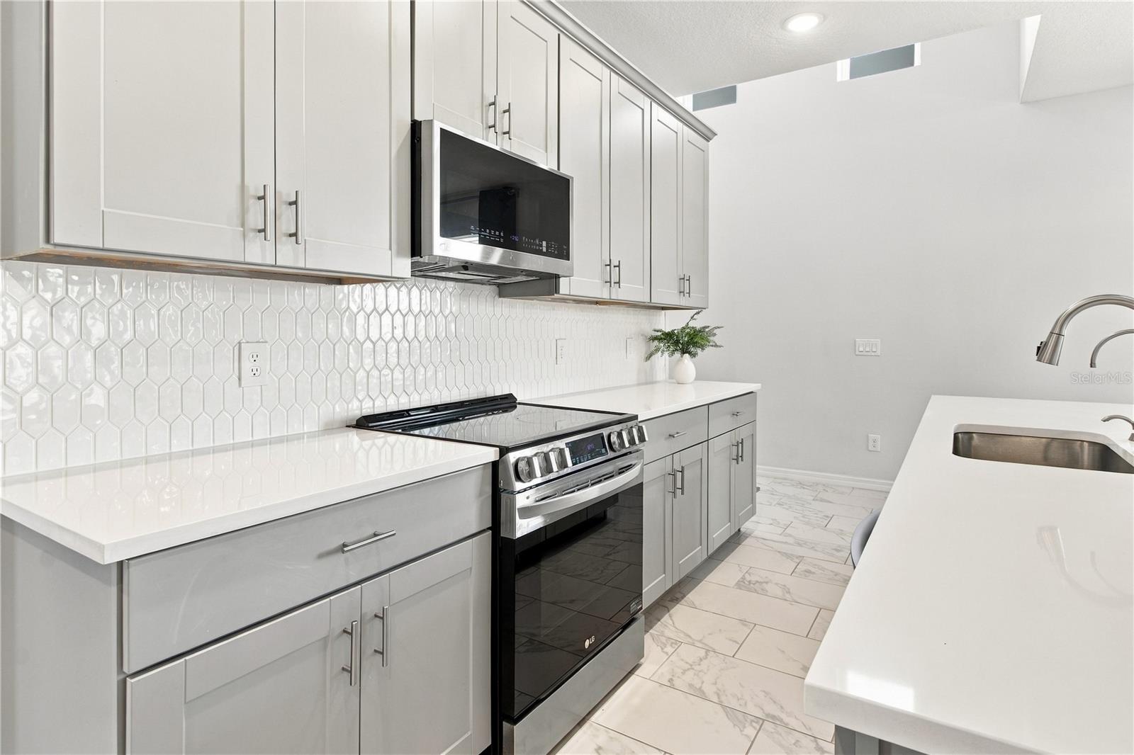 5706 MEZZANA RUN — photo 10