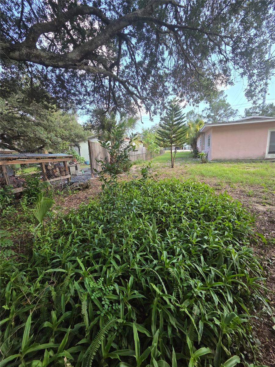 350 N LEVIS AVE — photo 47