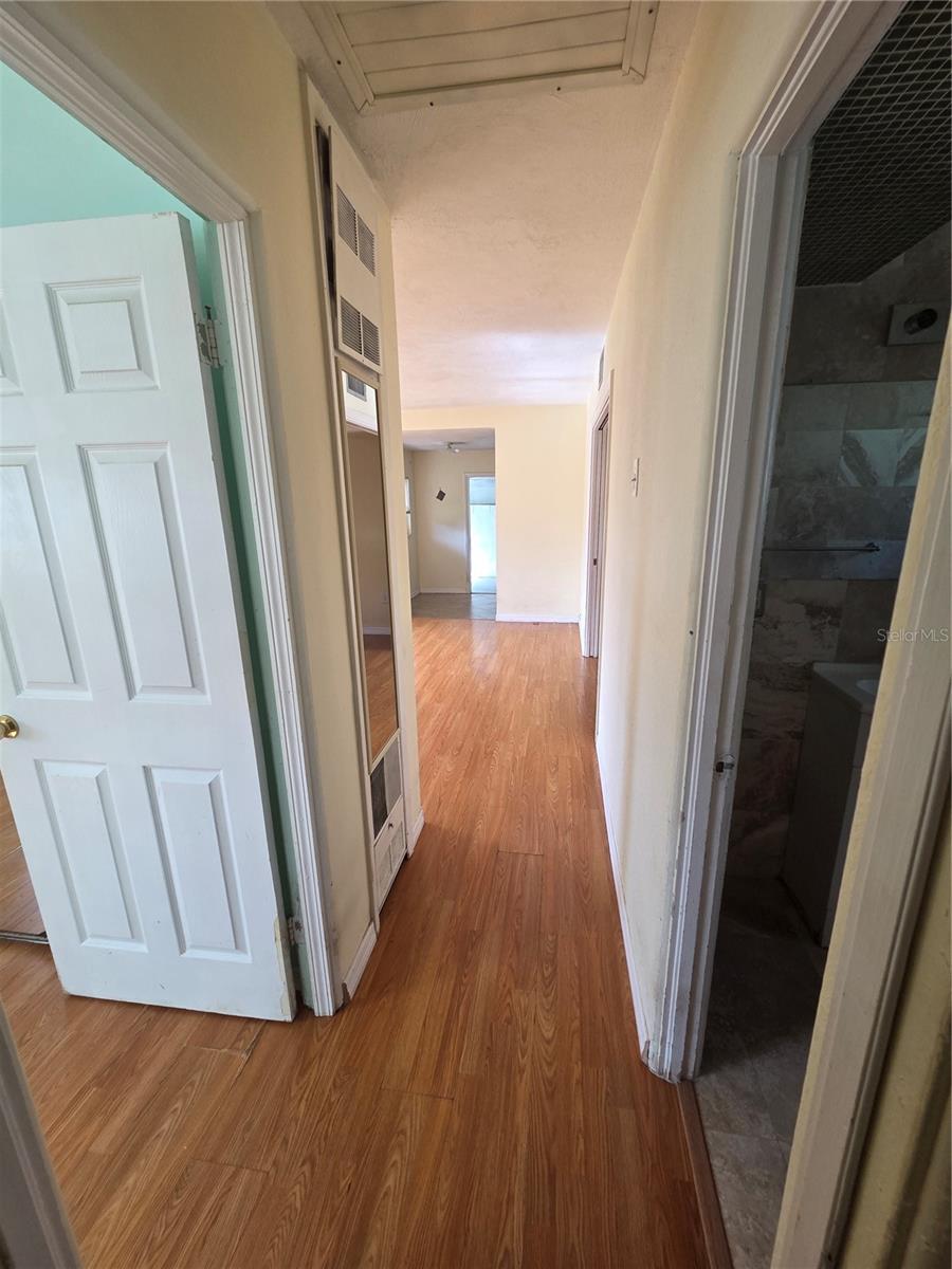 350 N LEVIS AVE — photo 22