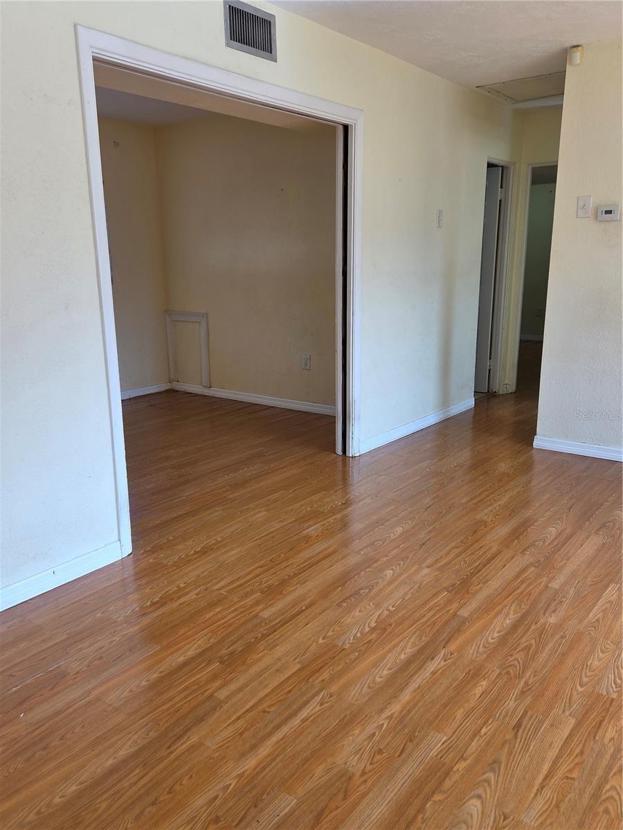 350 N LEVIS AVE — photo 21