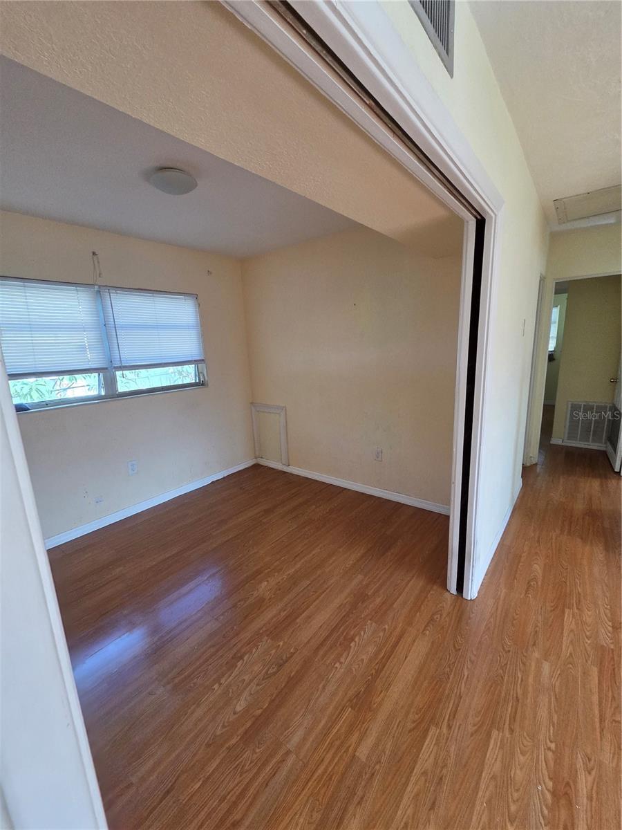 350 N LEVIS AVE — photo 15