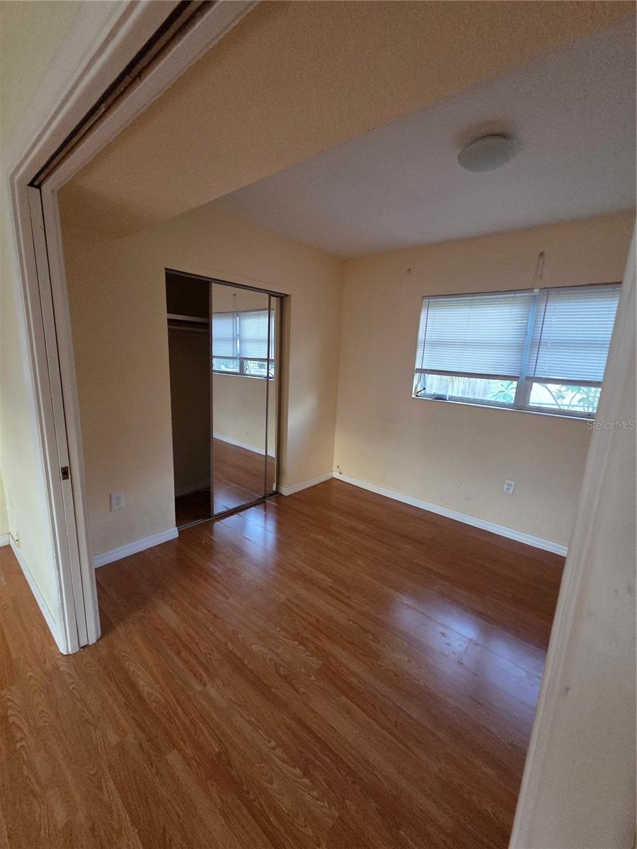 350 N LEVIS AVE — photo 17