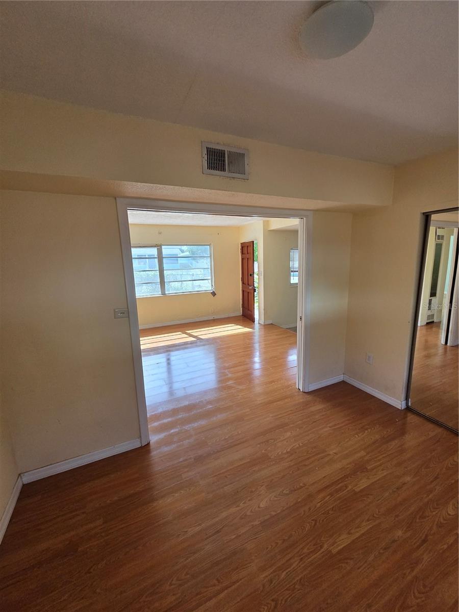 350 N LEVIS AVE — photo 20