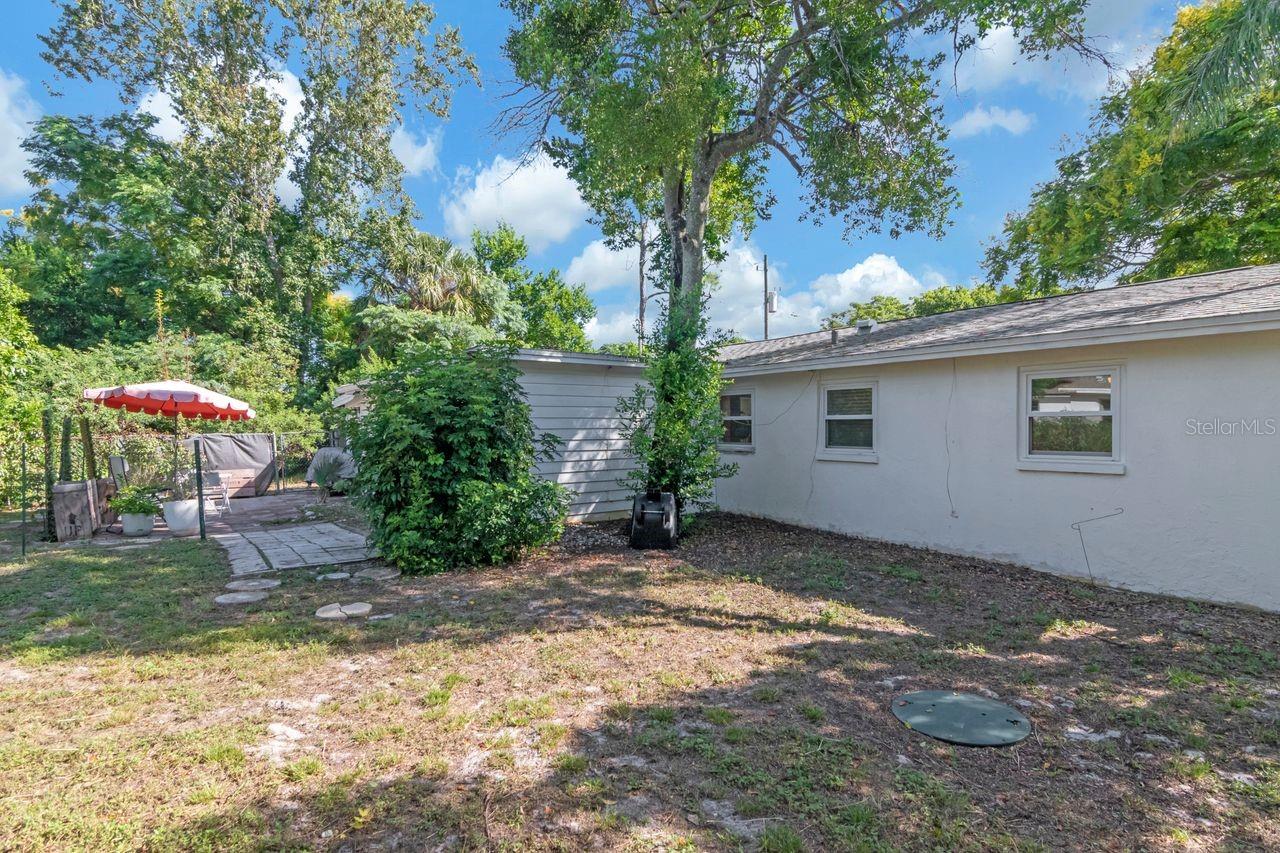 11005 HARDING DR — photo 47
