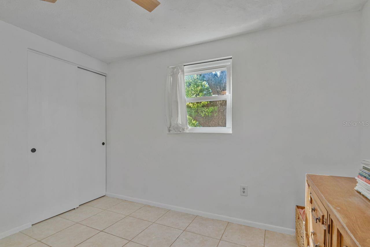 11005 HARDING DR — photo 36