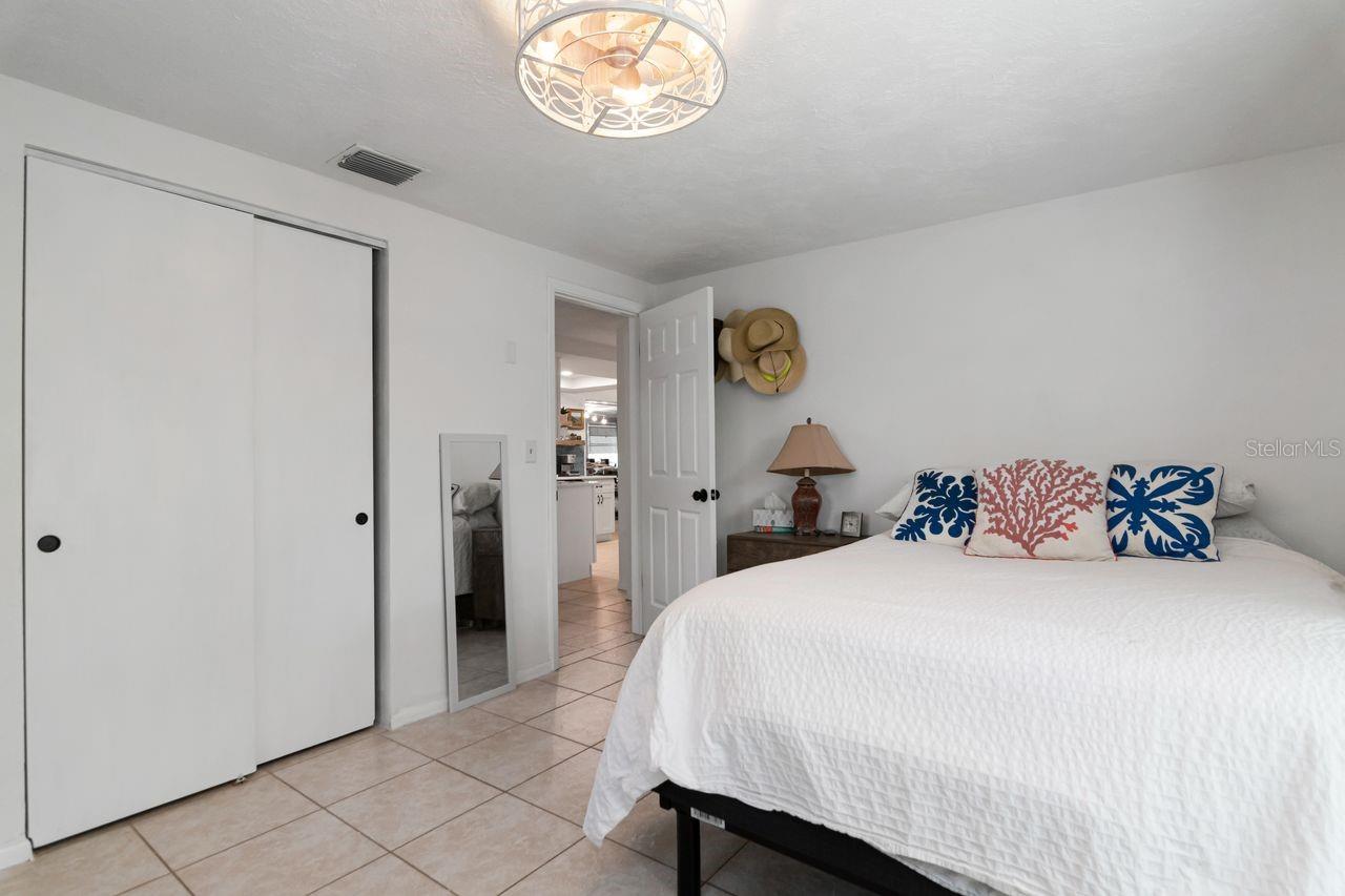 11005 HARDING DR — photo 33