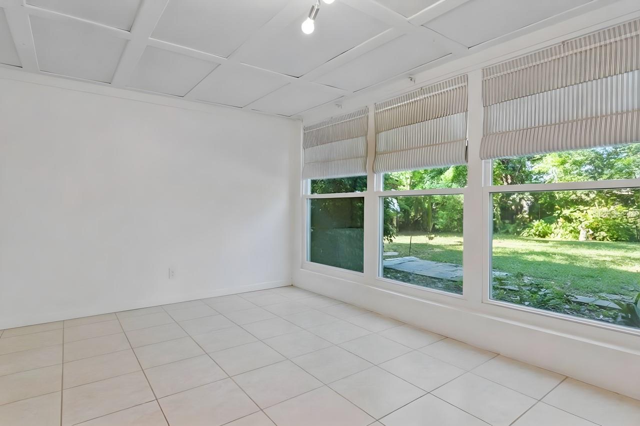 11005 HARDING DR — photo 28