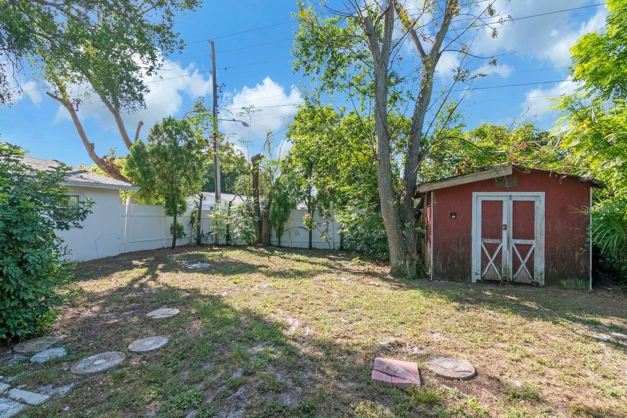 11005 HARDING DR — photo 43