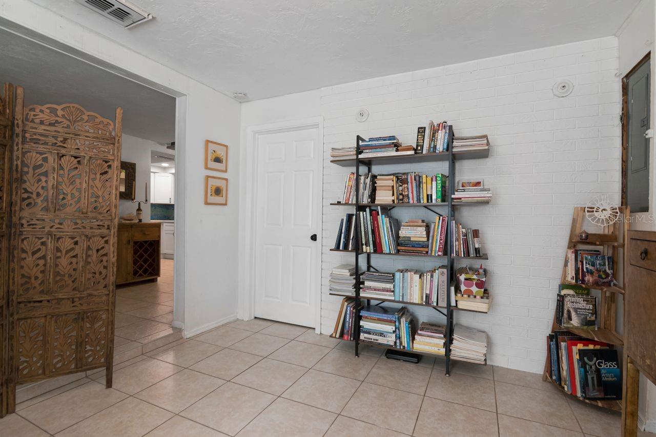 11005 HARDING DR — photo 15
