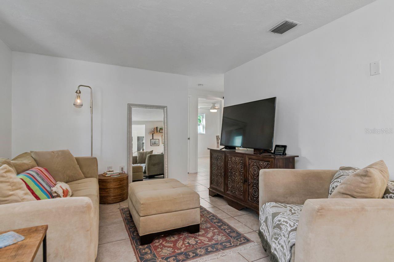 11005 HARDING DR — photo 6