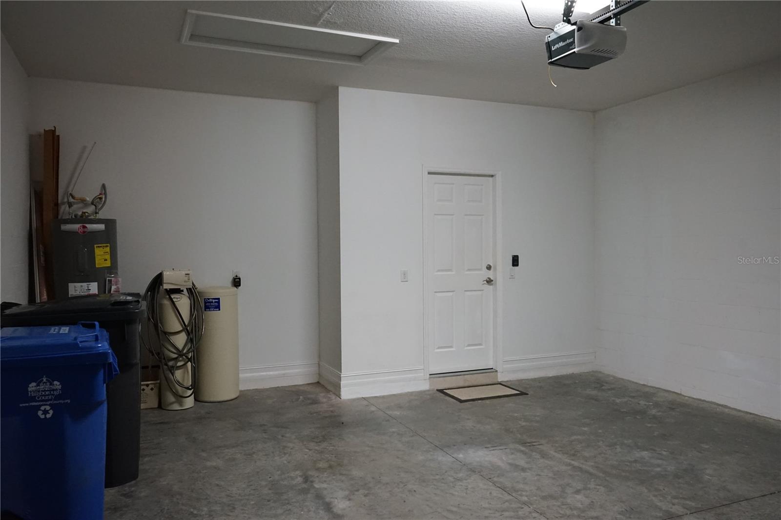 15628 AURORA LAKE  CIR #114 — photo 31