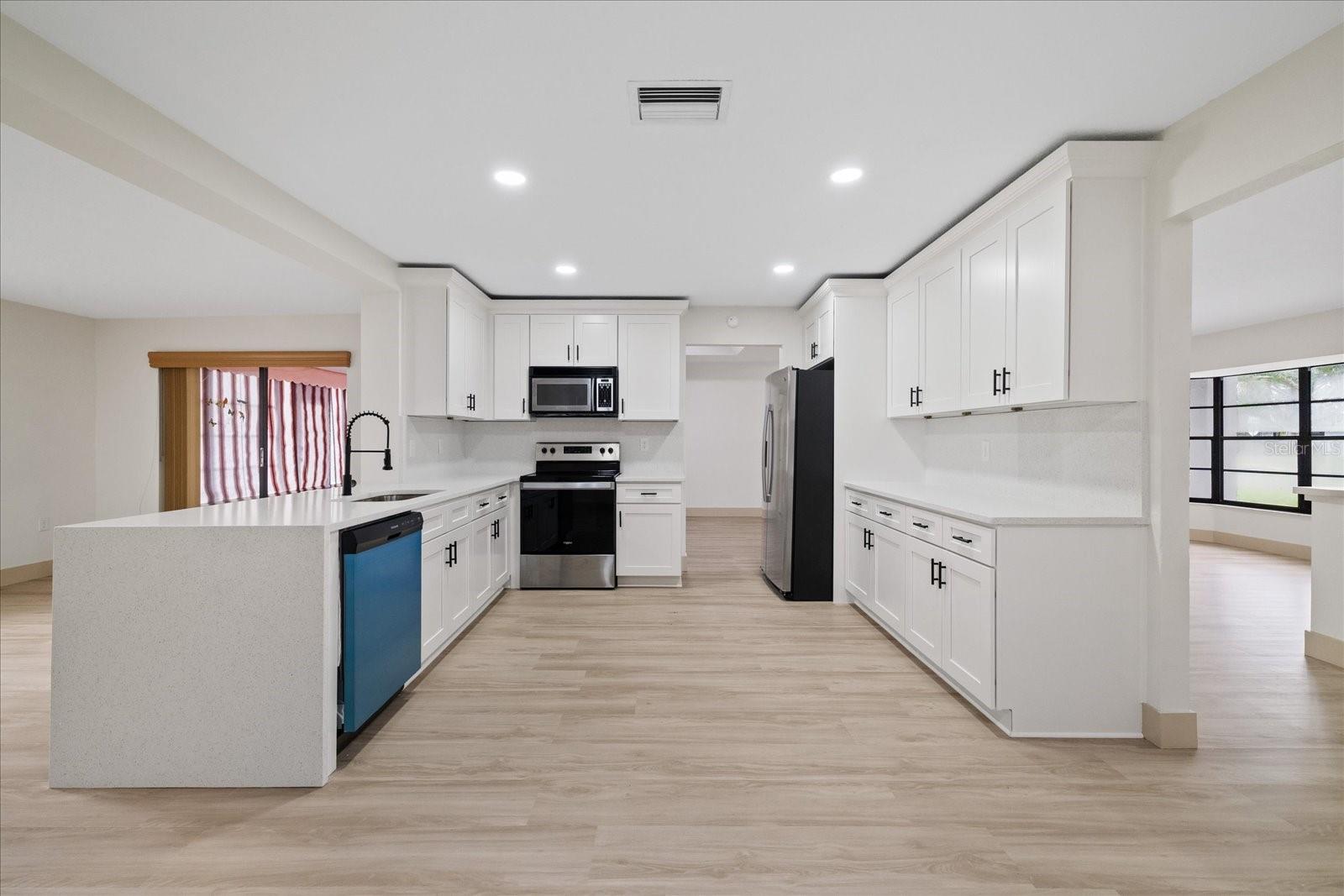 3655 ERIN BROOK DR — photo 8