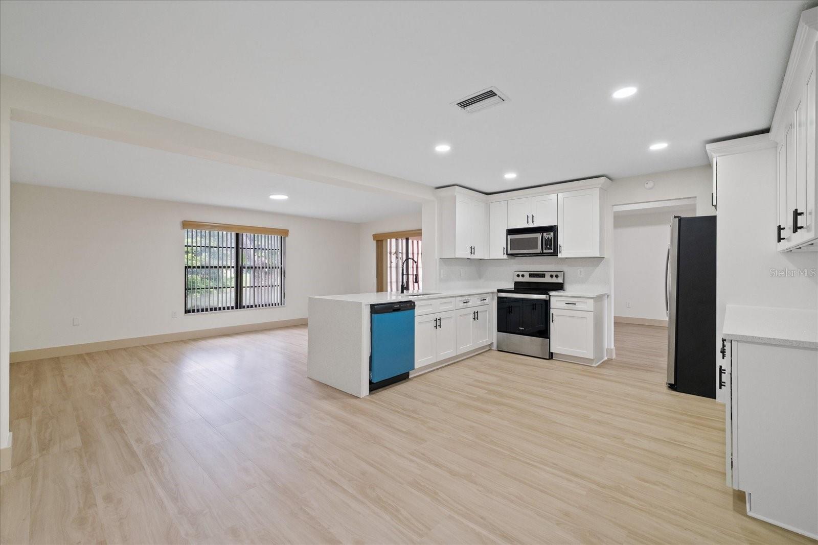3655 ERIN BROOK DR — photo 9