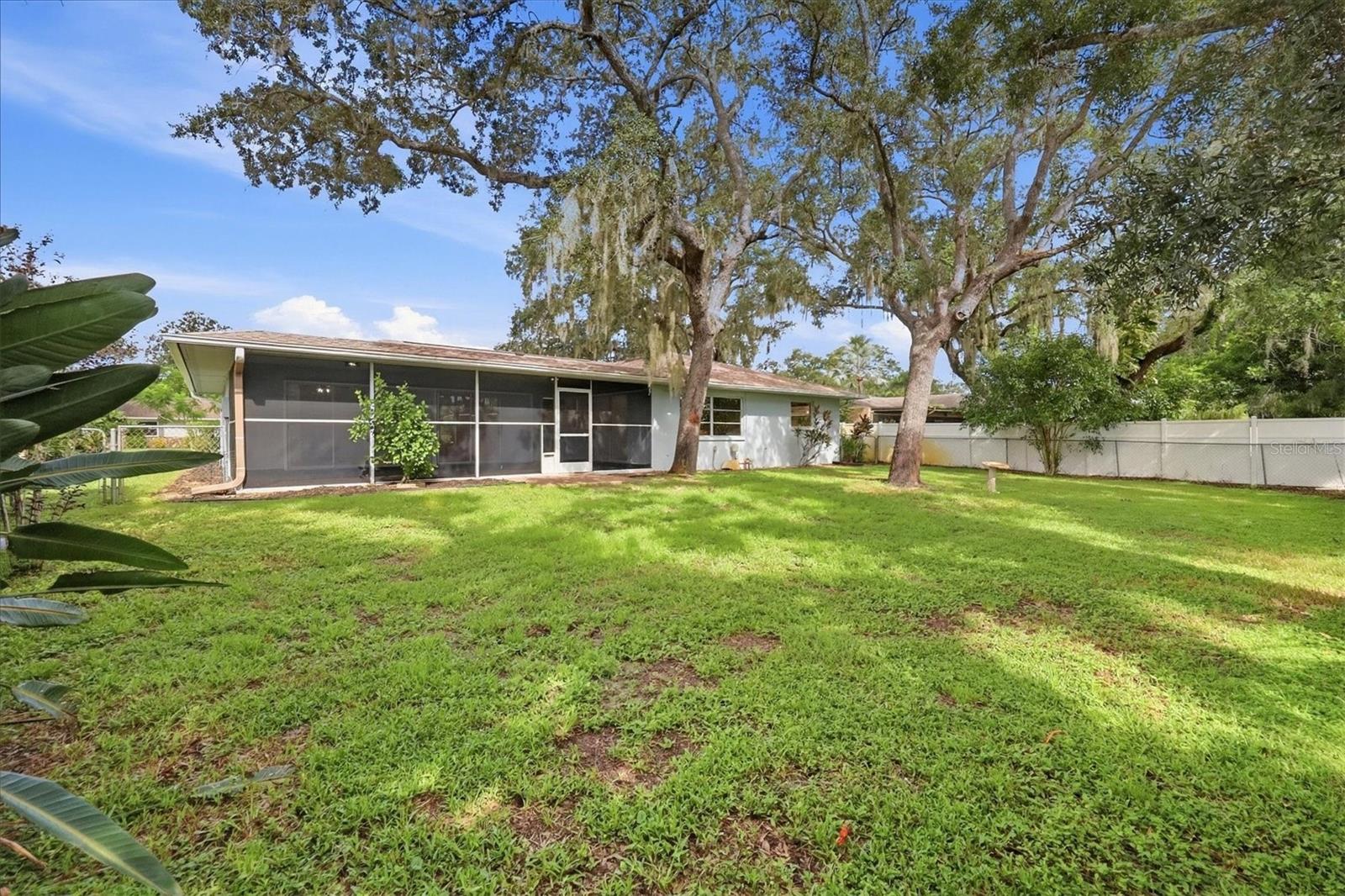 125 MIMOSA DR — photo 2