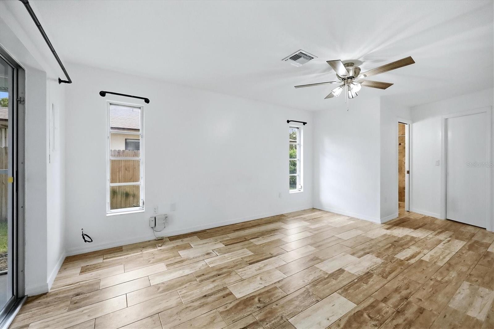 125 MIMOSA DR — photo 10