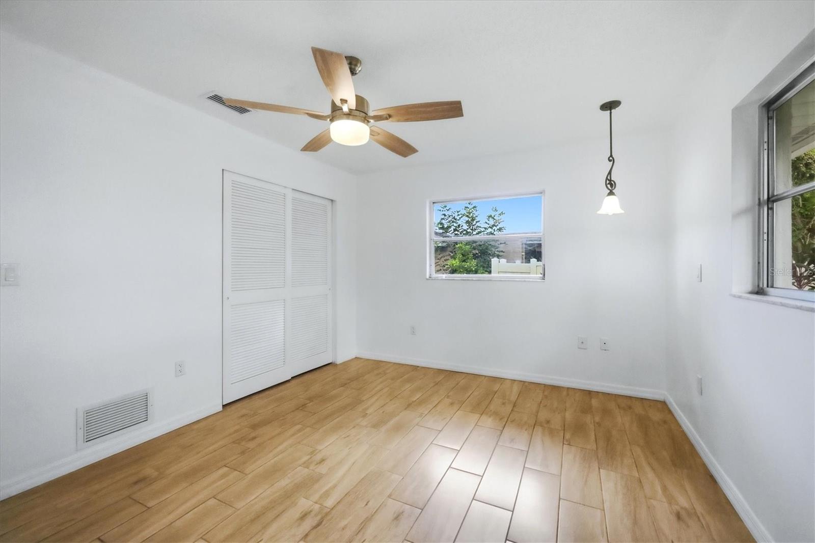 125 MIMOSA DR — photo 16