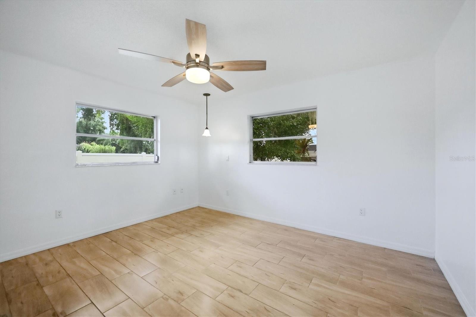 125 MIMOSA DR — photo 15