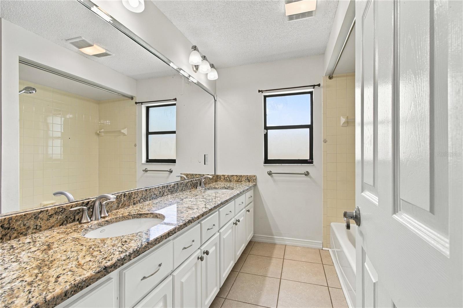 1507 POINSETTIA AVE — photo 23