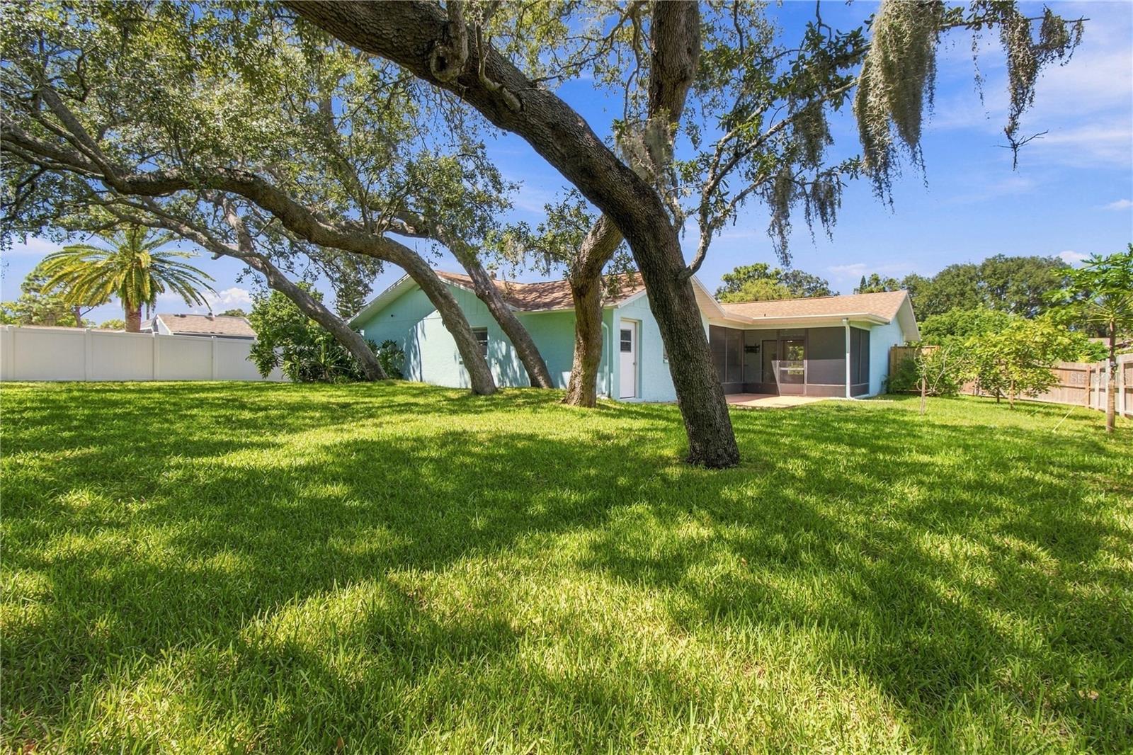 1507 POINSETTIA AVE — photo 35