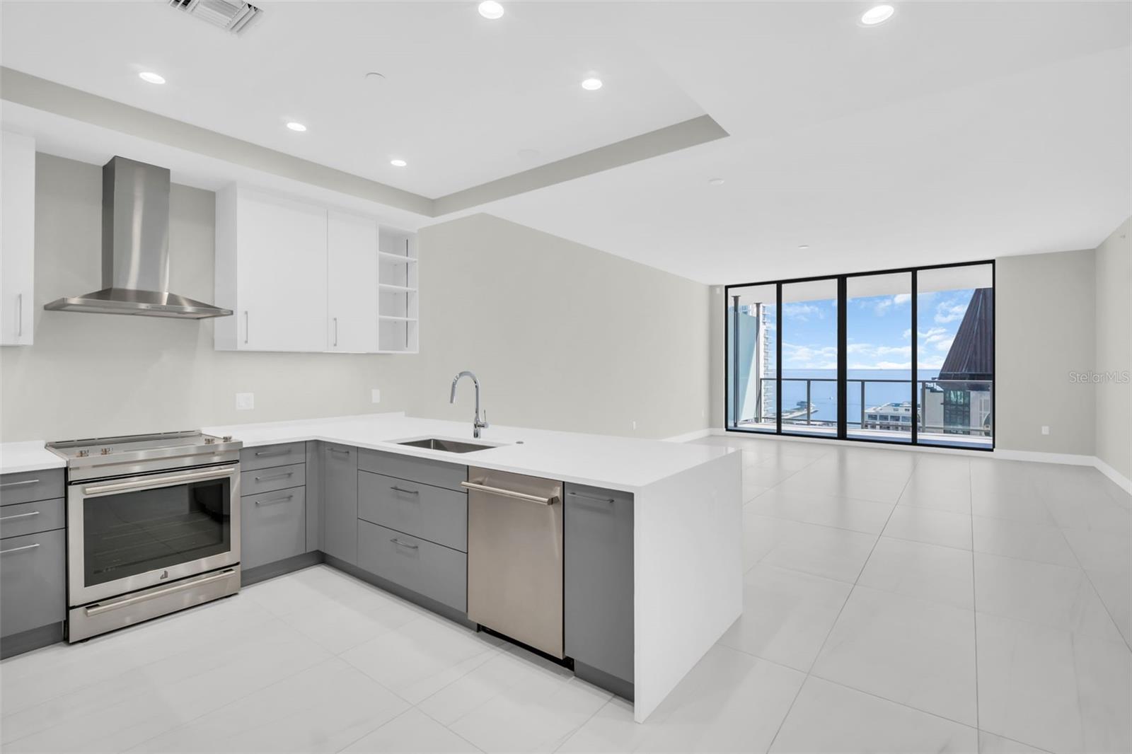 275 1ST AVE S #3304 — photo 9