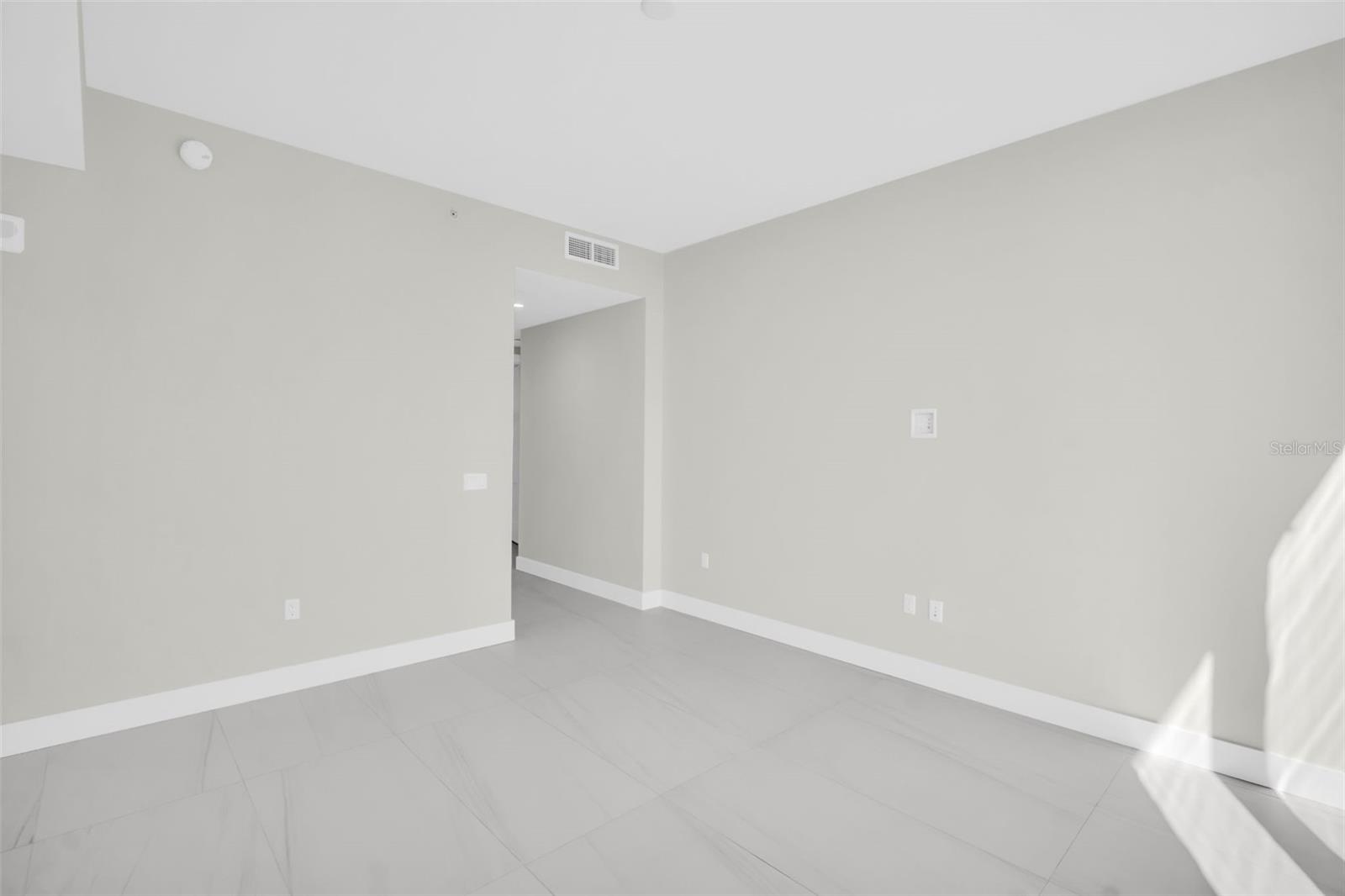 275 1ST AVE S #3304 — photo 33