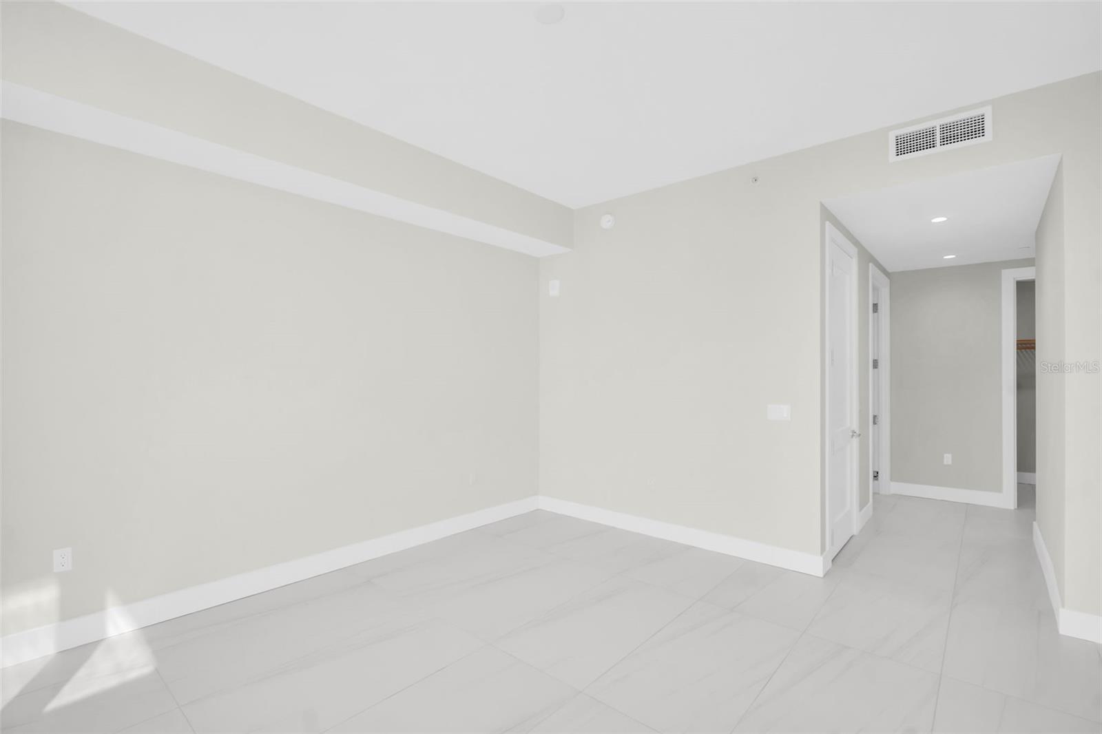 275 1ST AVE S #3304 — photo 34