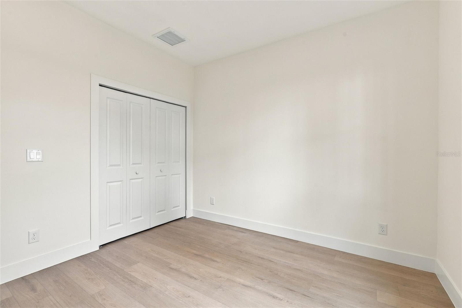 2235 NABBLE LN — photo 20
