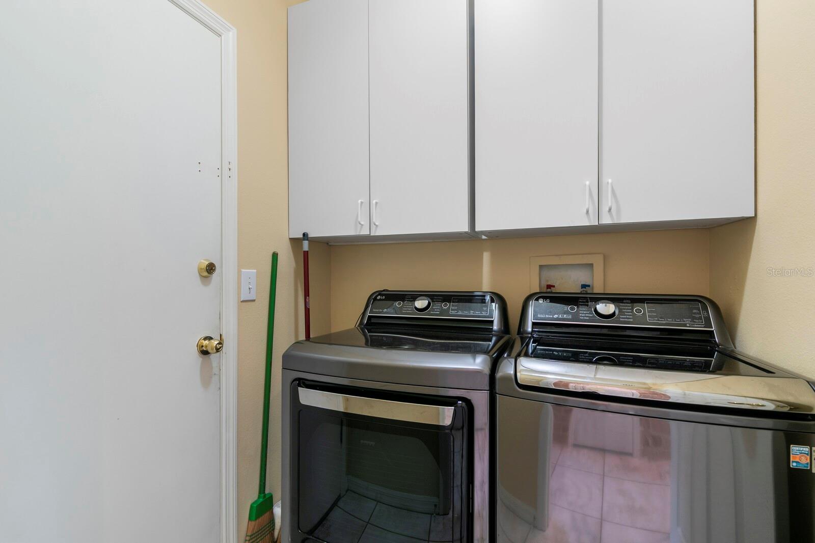 12304 WYCLIFF PL — photo 34
