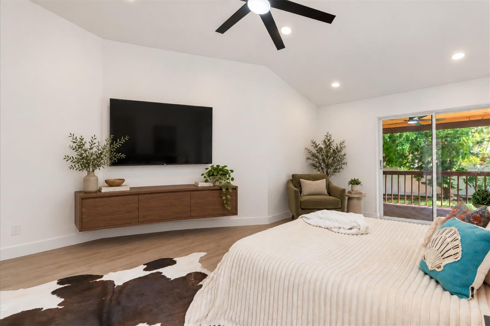 630 PINTA DR — photo 24