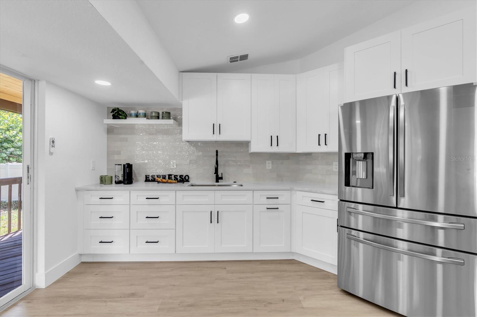 630 PINTA DR — photo 16