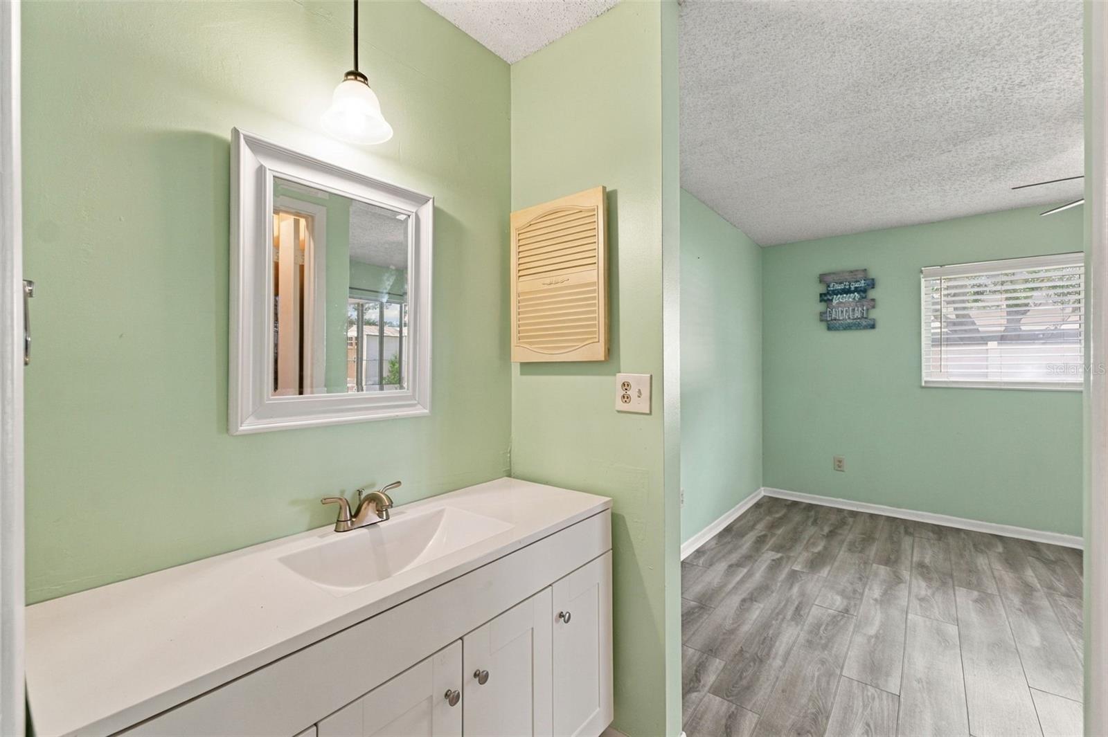 8025 JUAREZ DR — photo 20