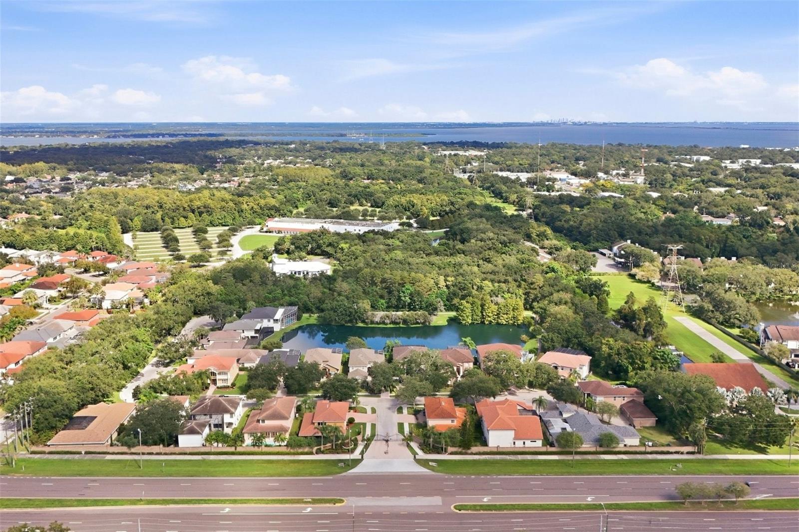 2242 CYPRESS HOLLOW CT — photo 38