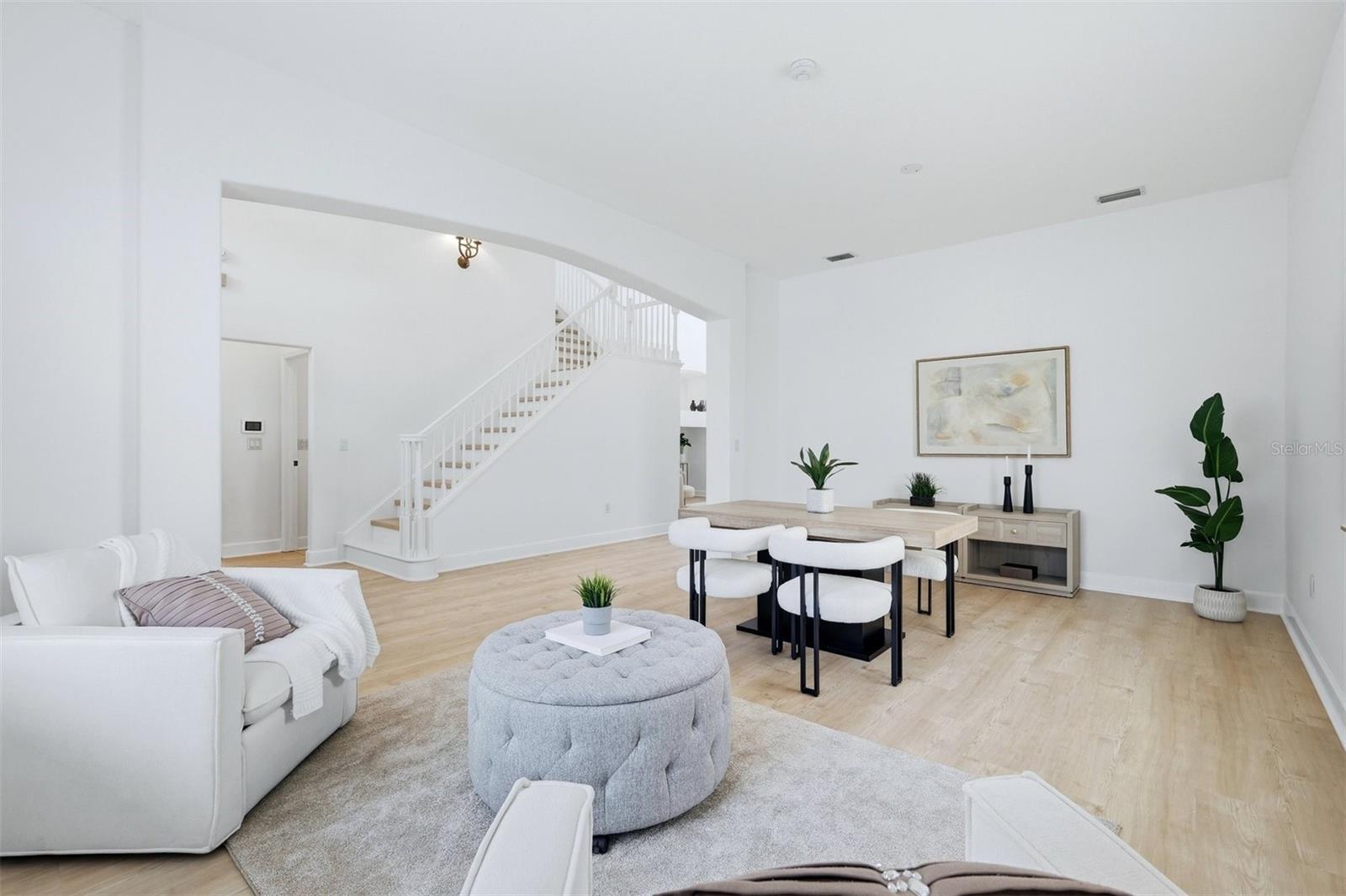 2242 CYPRESS HOLLOW CT — photo 4