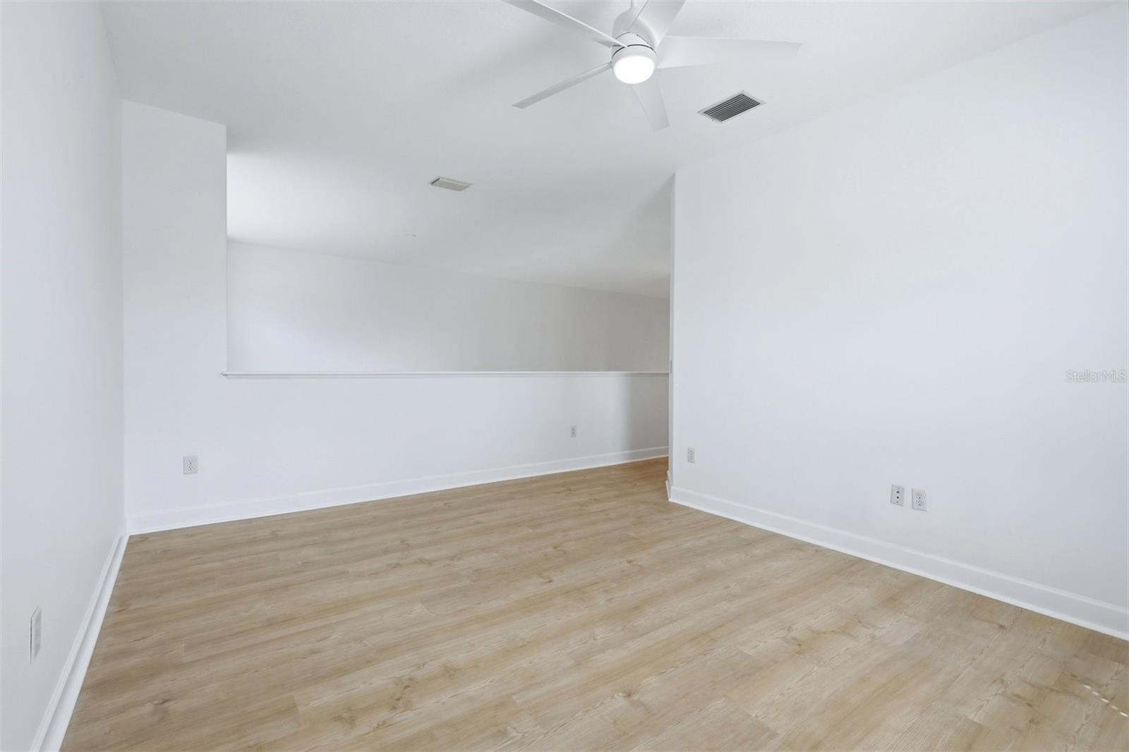 2242 CYPRESS HOLLOW CT — photo 28