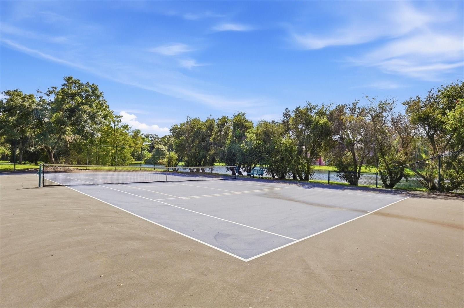 2242 CYPRESS HOLLOW CT — photo 33