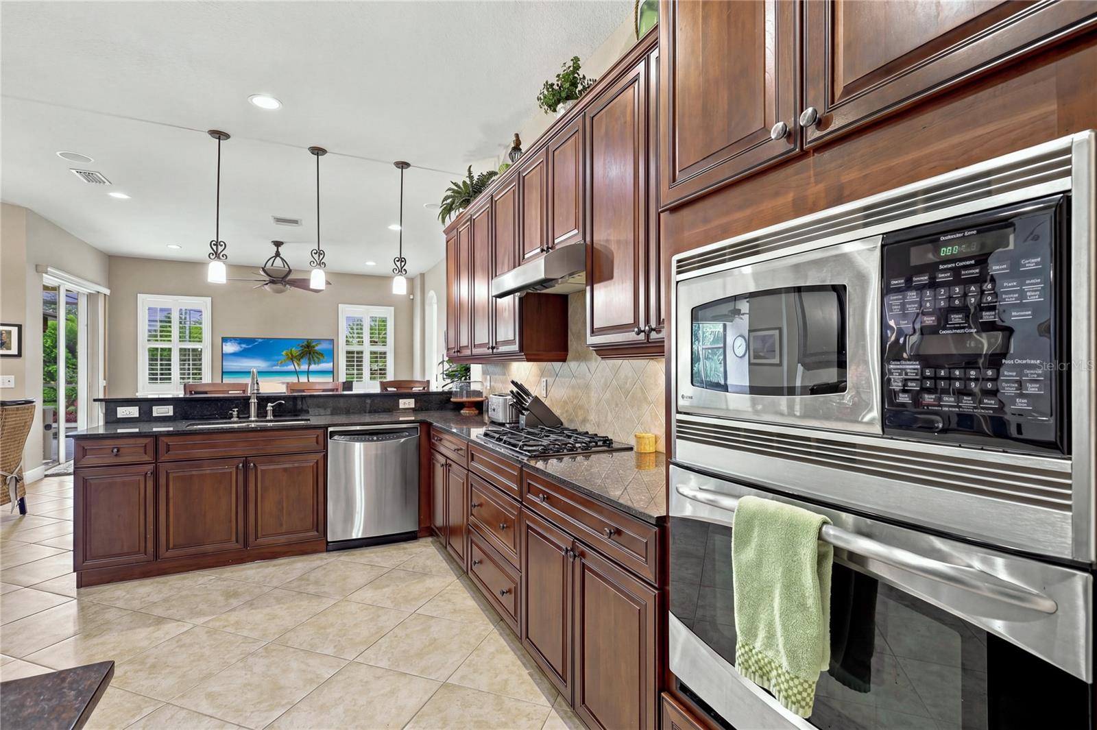 1645 CREEK NINE DR — photo 17
