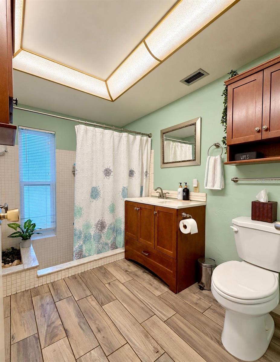 8401 MILL CREEK LN — photo 14