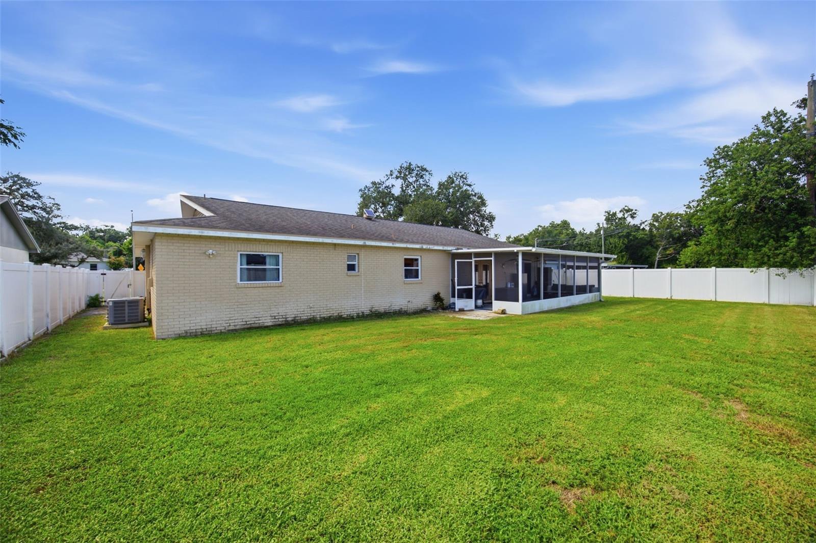 104 MITCHELL DR — photo 27
